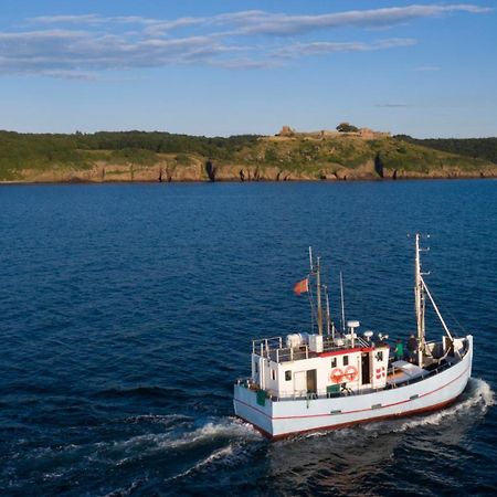 Varra Water - Unique Boat Accomodation - Bornholm - Fjaelstavn Nexo Exterior photo